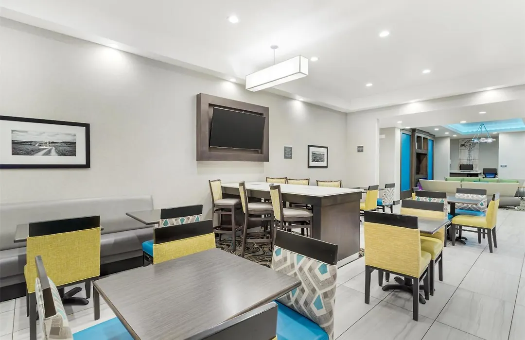 Best Western Plus Waller Hotel-1