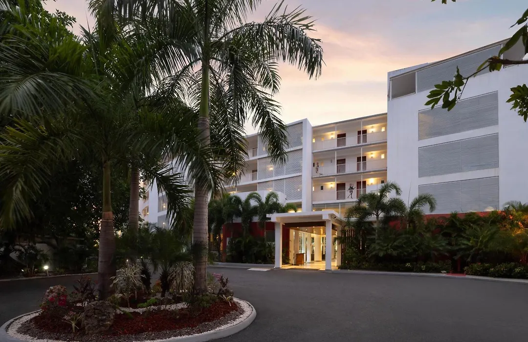 Grand Decameron Cornwall Beach, A Trademark All-Inclusive Resort-1
