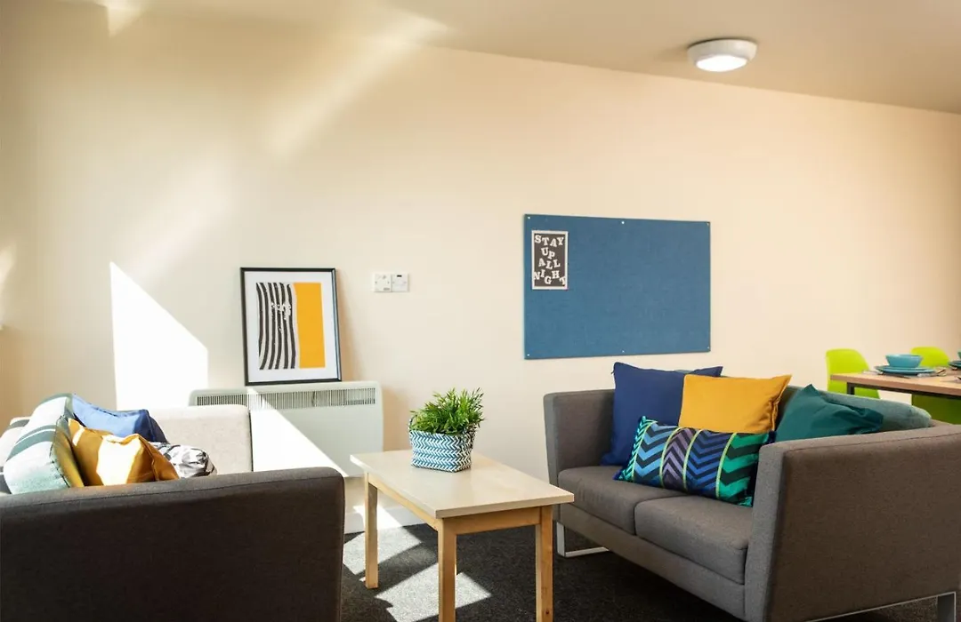 Rusholme Place Manchester - Walking Distance To Manchester University-1