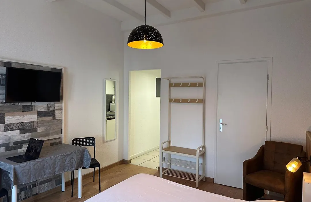 Hotel Porte De France - Self Check In By Homenhancement-1