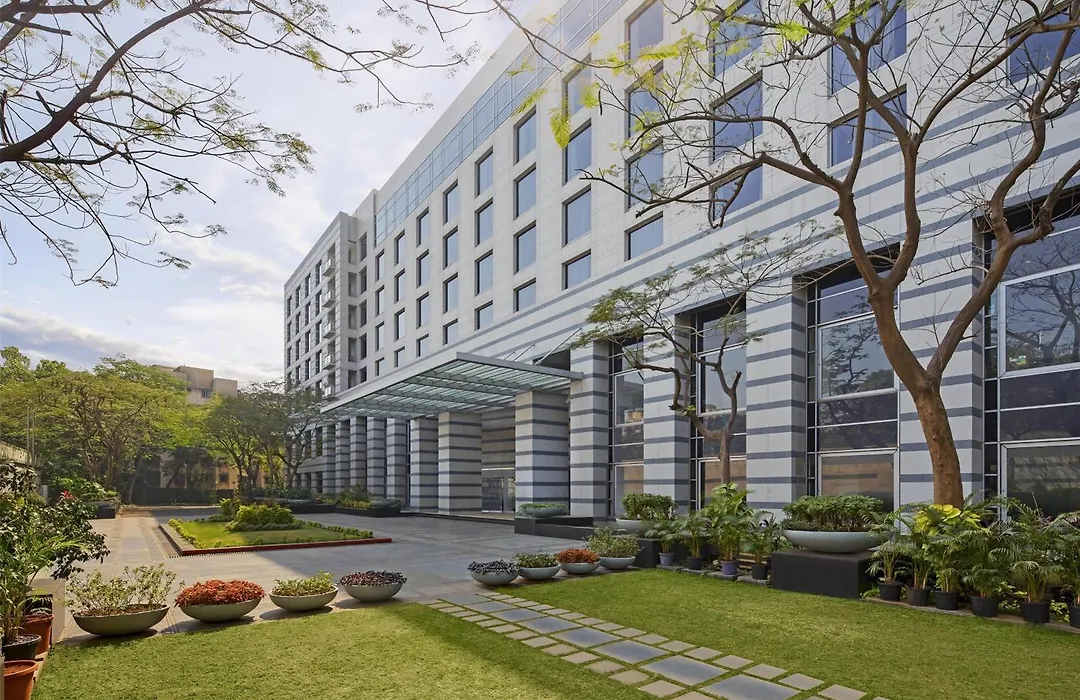 Grand Hyatt Mumbai Hotel And Residences-1