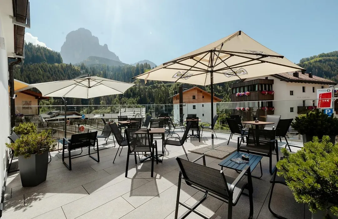 Hotel Cristallo-1