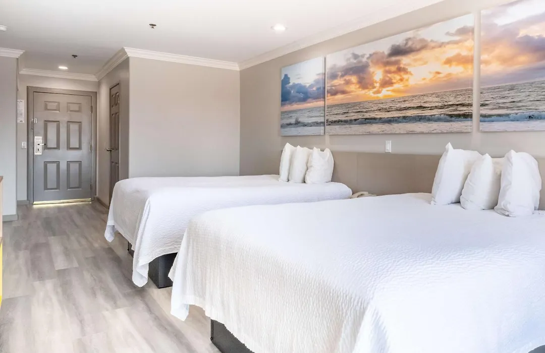Days Inn By Wyndham Santa Monica-1