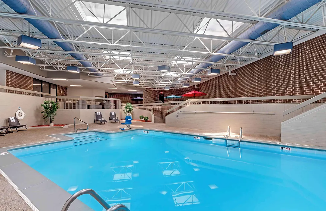 Best Western Plus Waterloo & Cedar Falls-1