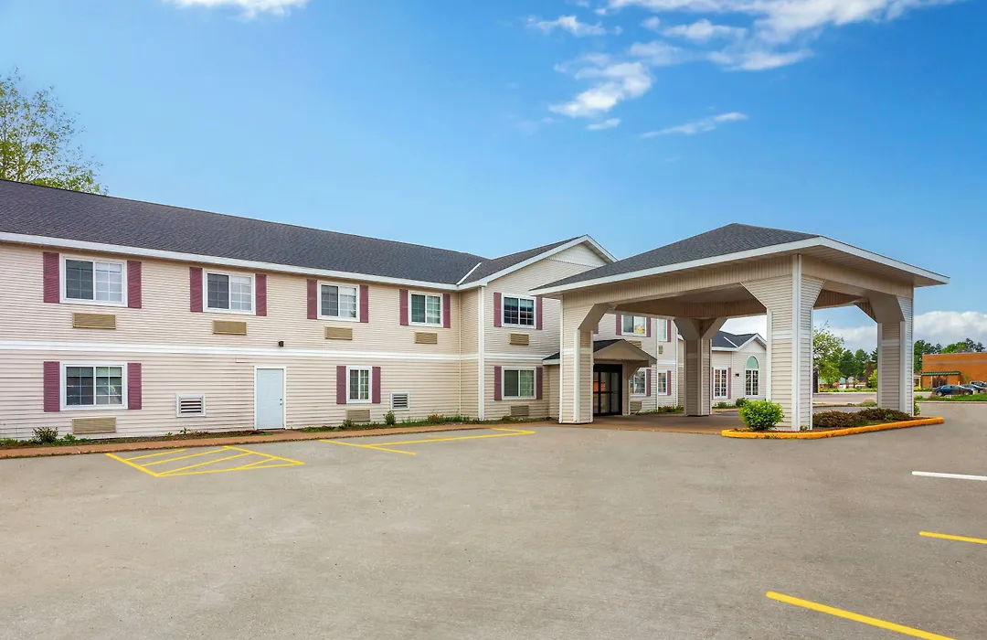 Americinn By Wyndham Eagle River Downtown-1