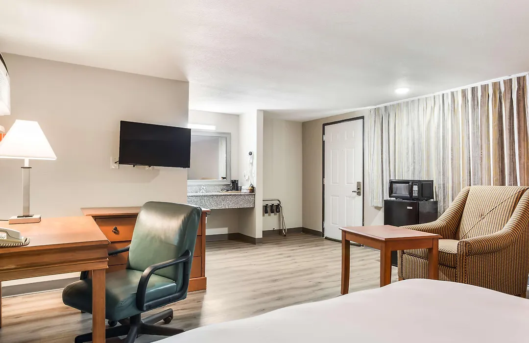 Americas Best Value Inn - Lebanon-1
