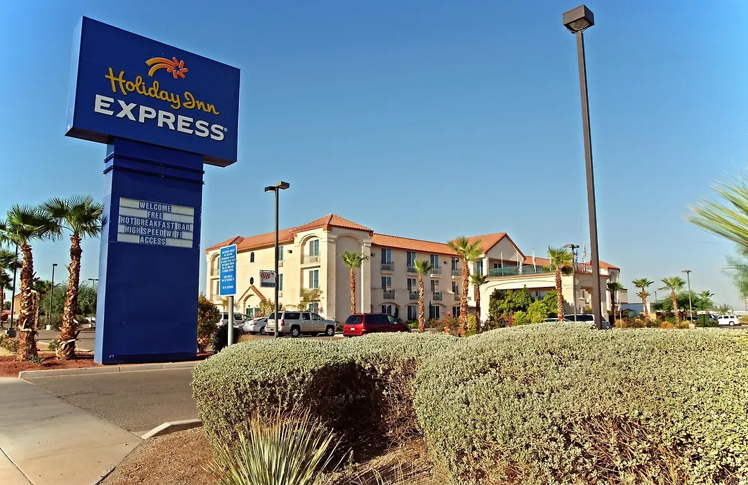 Hampton Inn By Hilton Calexico-1