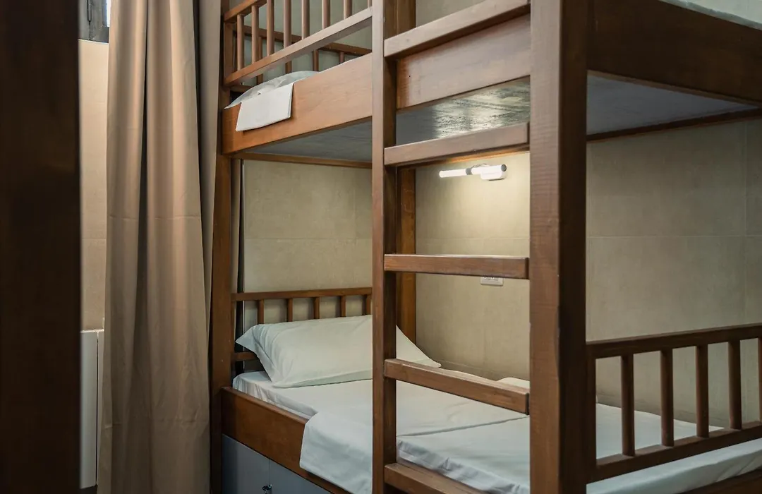 Hostel Inn Petrella-1
