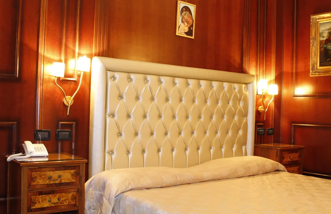 Boutique Hotel Trevi-1
