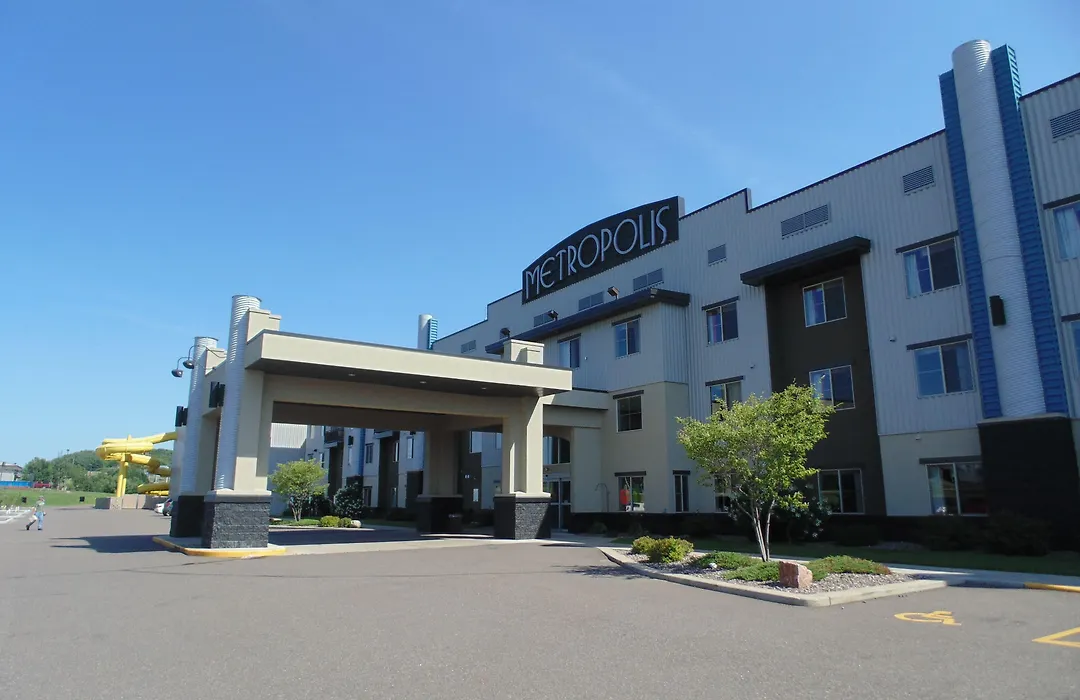 Metropolis Resort - Eau Claire-1