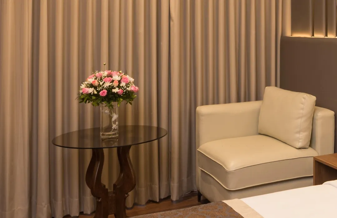 Goldfinch Hotel Mumbai-1