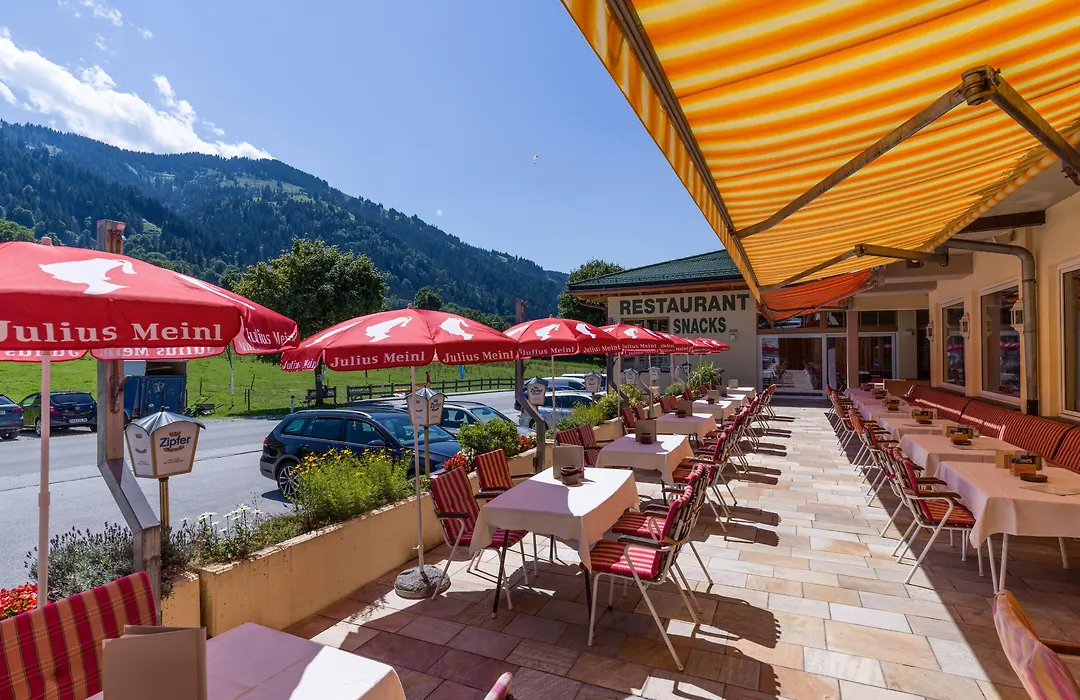 Harmony Hotel Harfenwirt-1