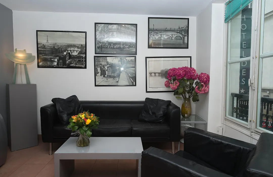 Trendy Canettes Hotel-1