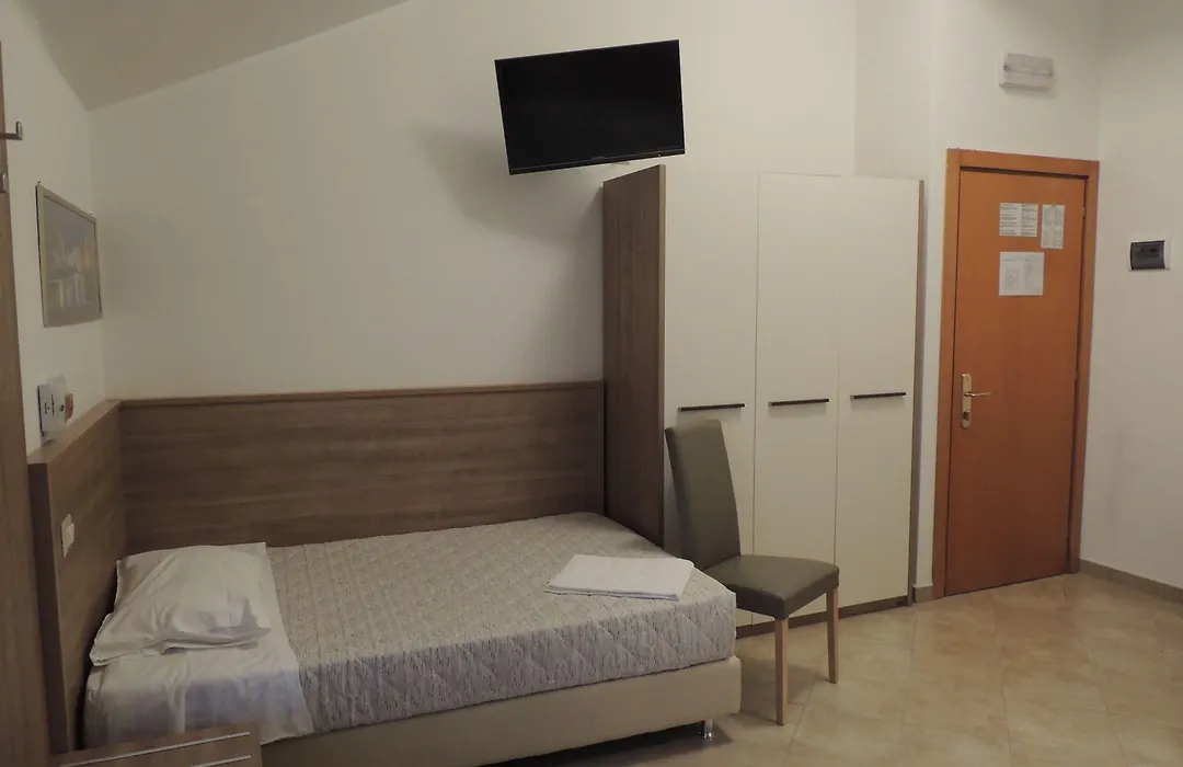 Hotel Montecarlo-1