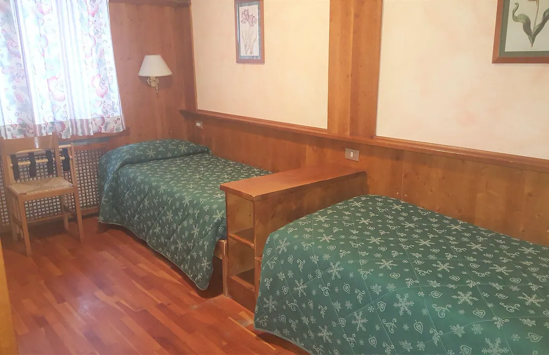 Hotel Edelweiss-1