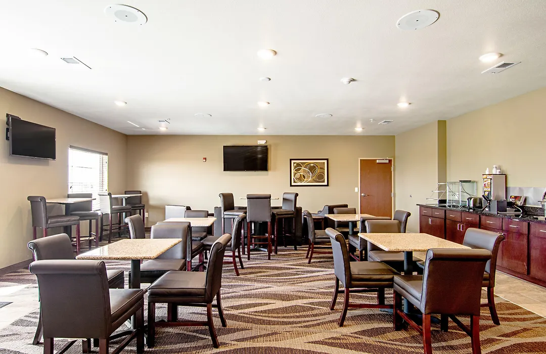 Cobblestone Hotel & Suites - Paxton-1