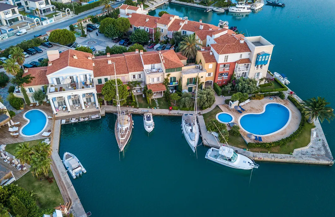 Port Alacati Hotel-1