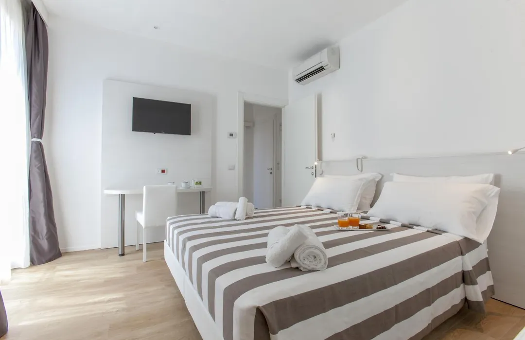 Hotel Houston Suites-1