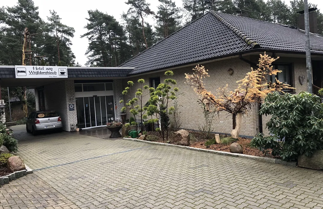 Hotel am Weißdornbusch-1