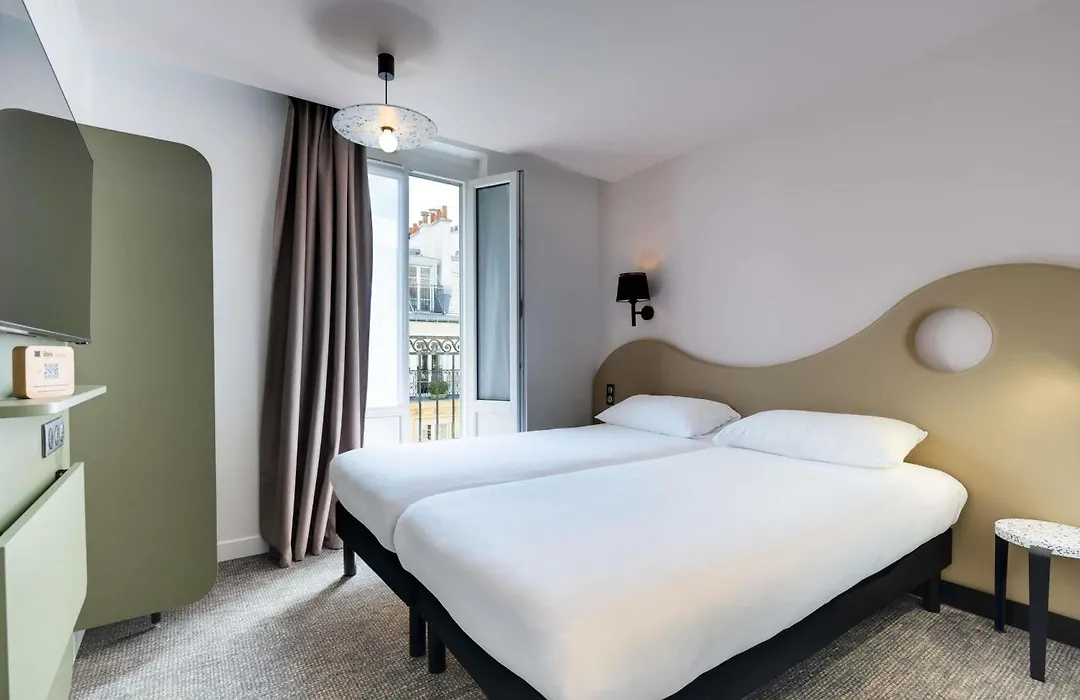 Ibis Styles Paris Cadet Lafayette-1