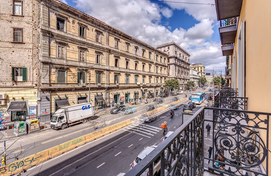 Gallery Suite Naples-1