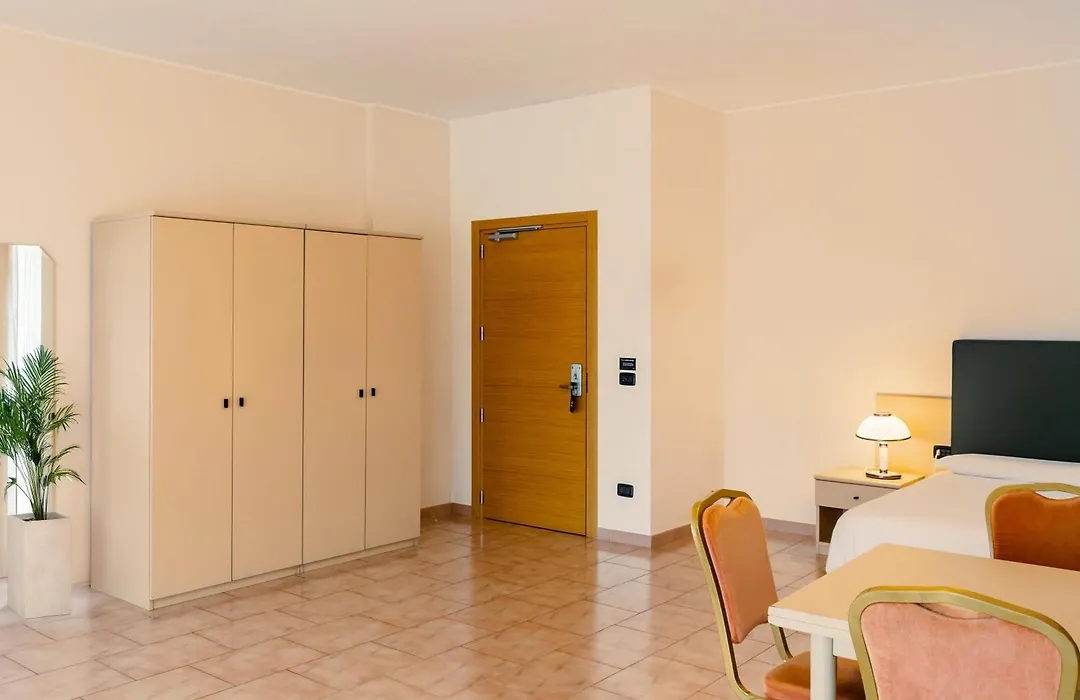 B&B HOTEL Bari Rondò-1