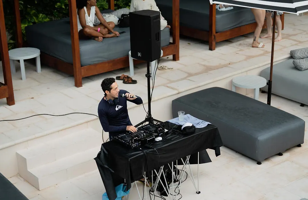 Dreamer Beach Club-1