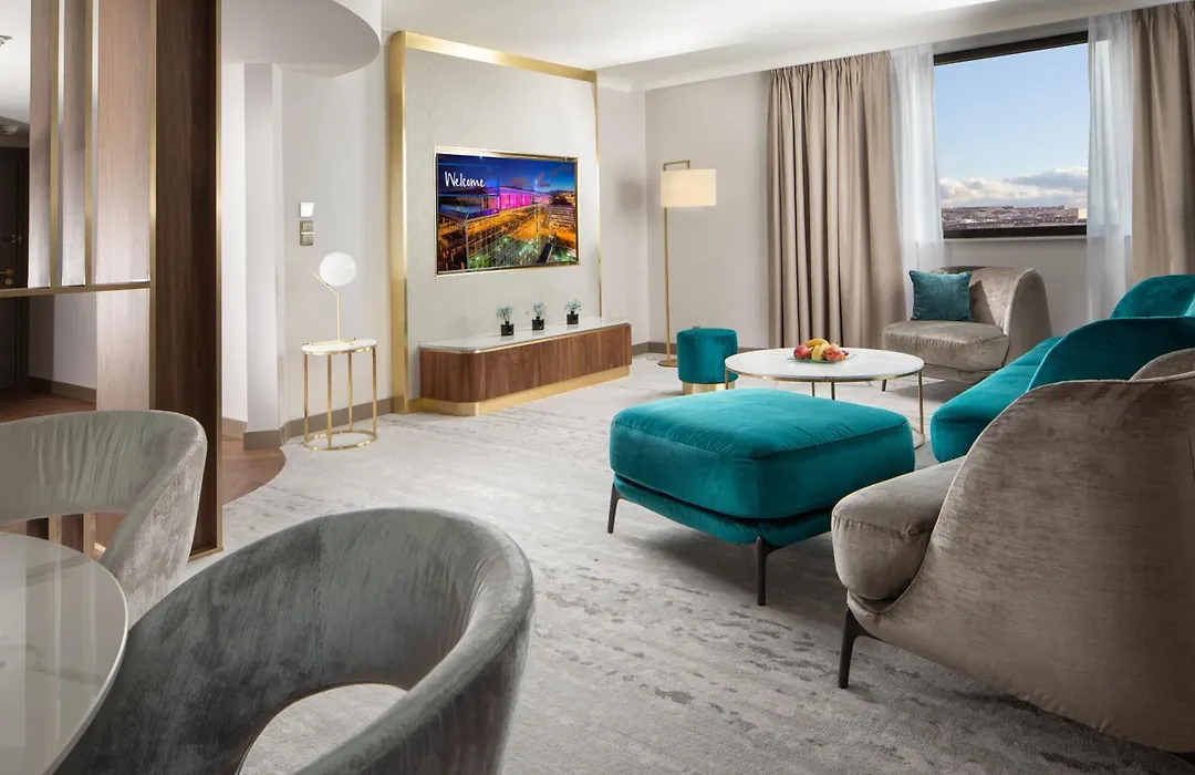 Hilton Prague Atrium-1