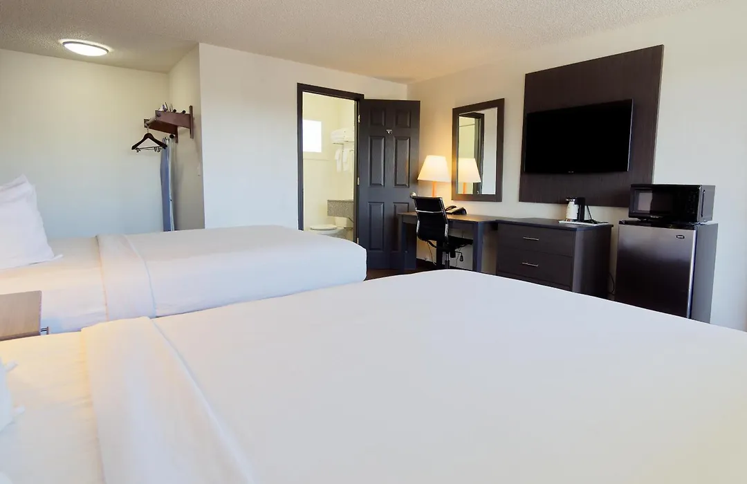 Silverstone Inn North Spokane-1