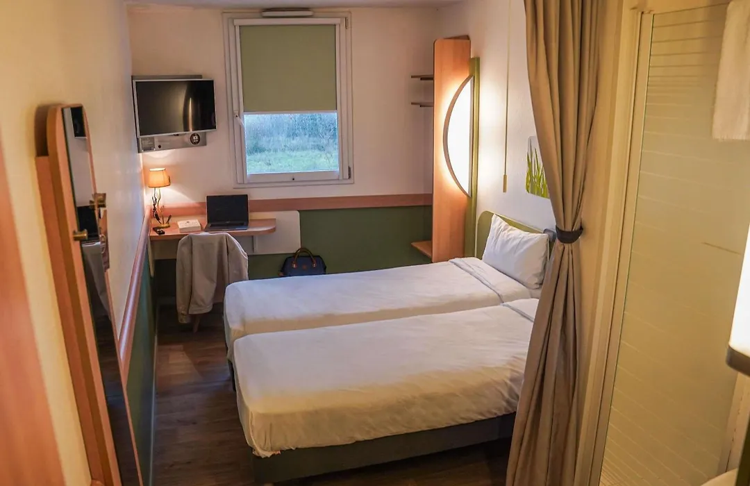 Ibis Budget Bayeux-1