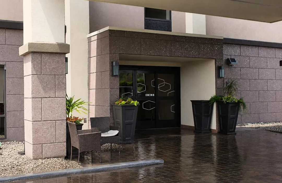 Hampton Inn Summersville-1