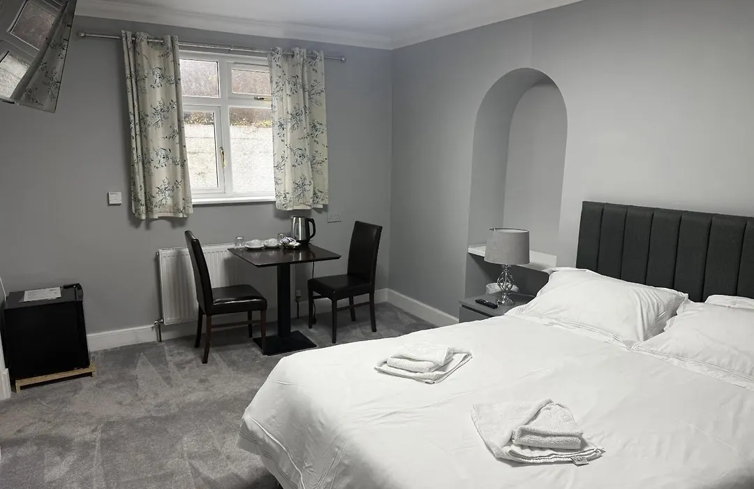 The County Hotel-1