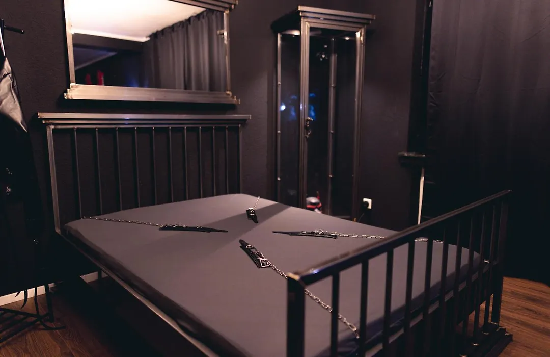 Emotion Apartments- Adults Only Apartment Mit Privater Sauna Und Whirlpool-1