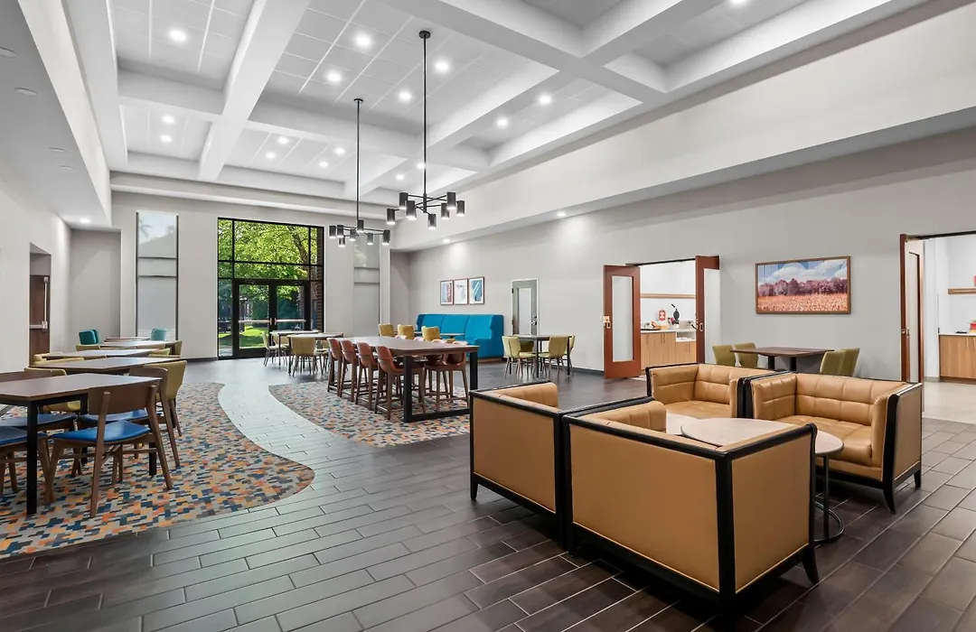Hampton Inn & Suites East Lansing-1