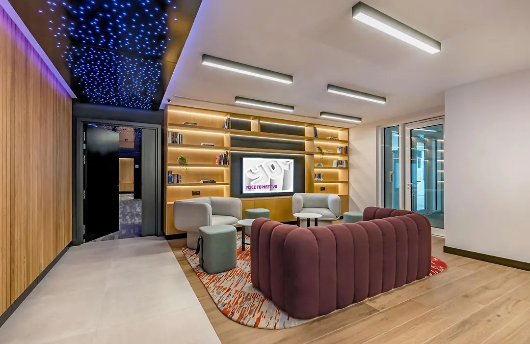 YOTEL Porto-1