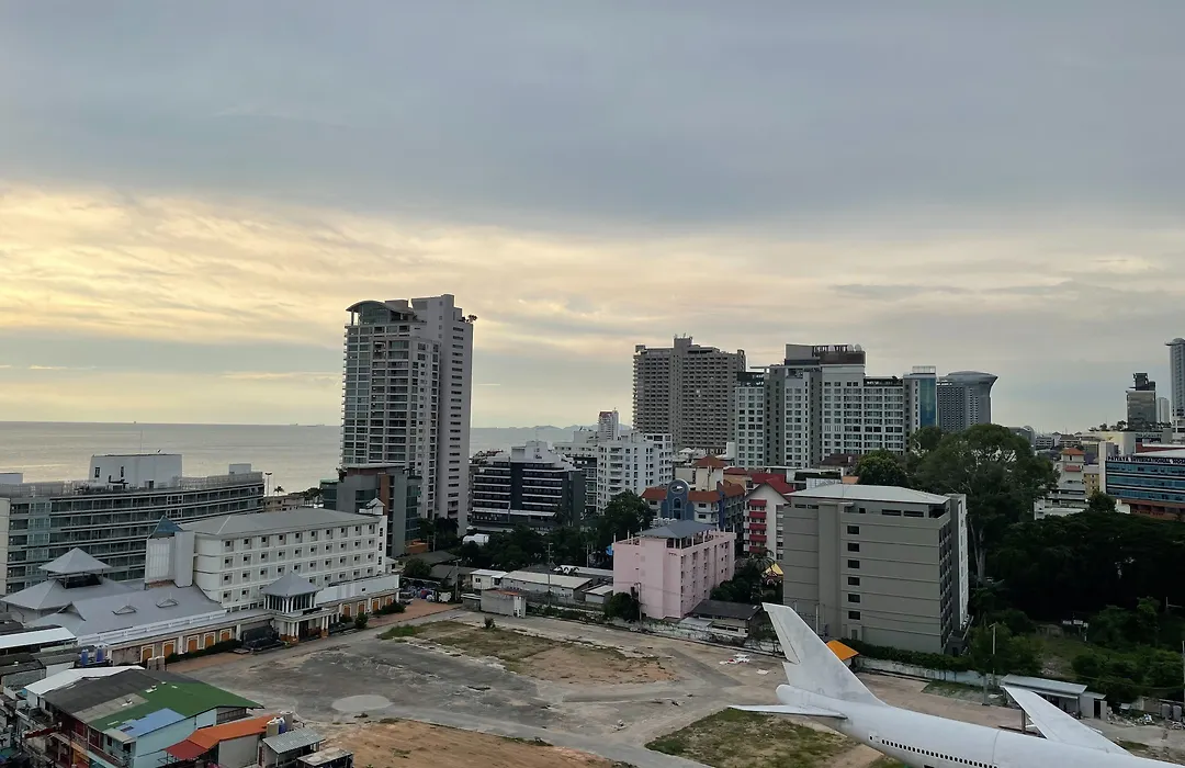 Pattaya Discovery Beach Hotel-1