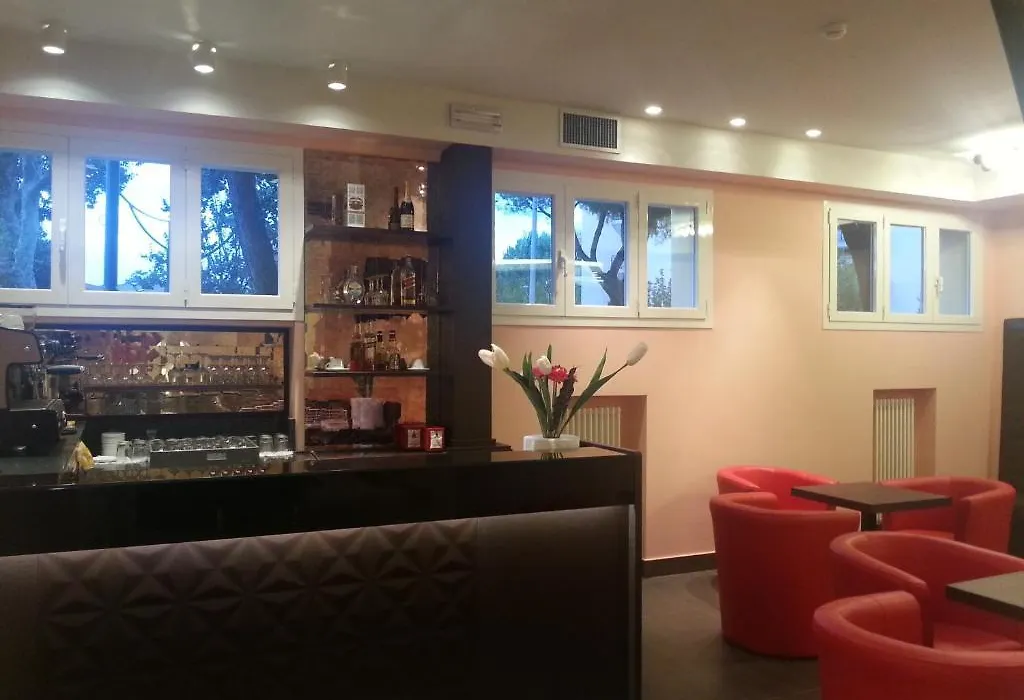 Hotel Laguna Residence-1