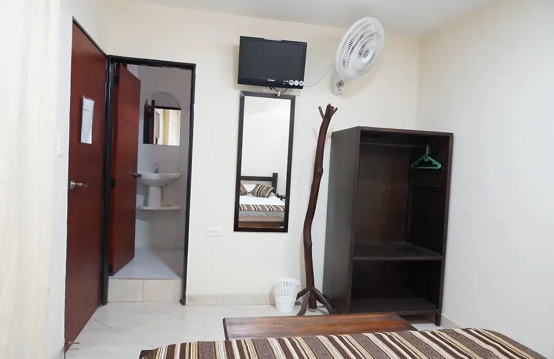 Hotel Esmeralda-1