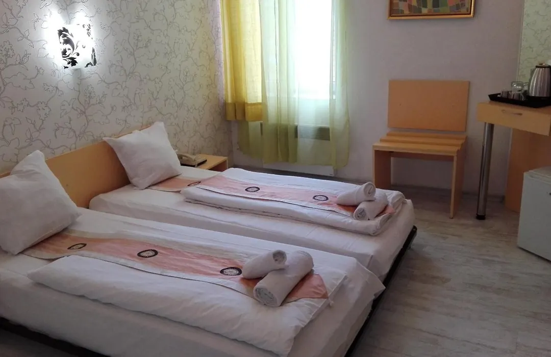 Scotty'S Boutique Hotel-1