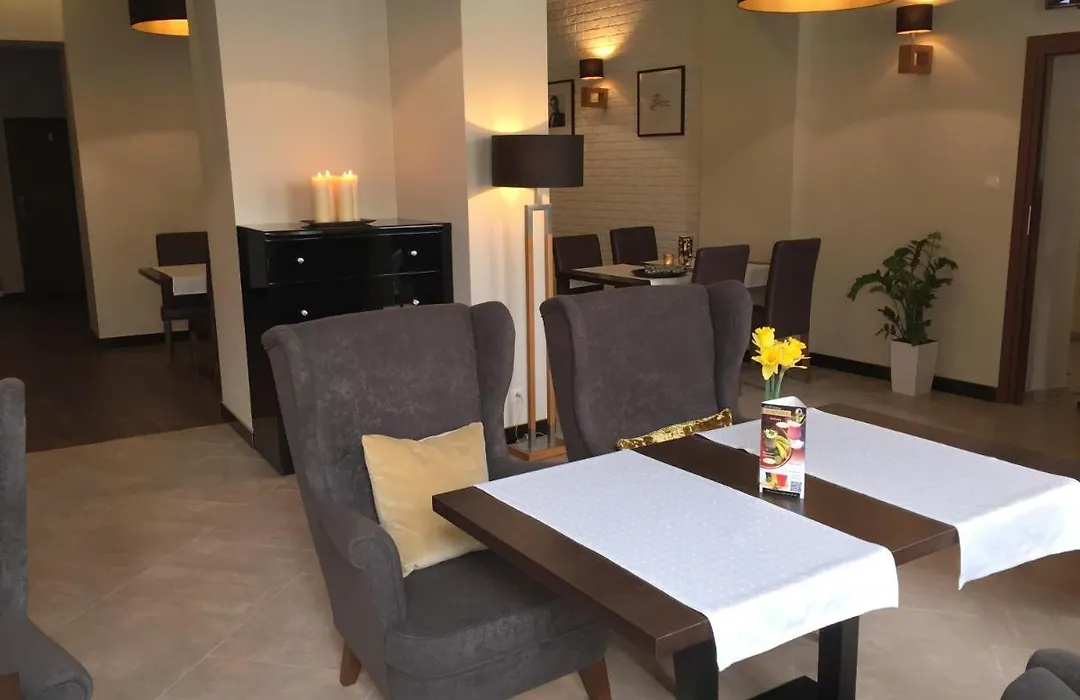 Hotel Fryderyk-1