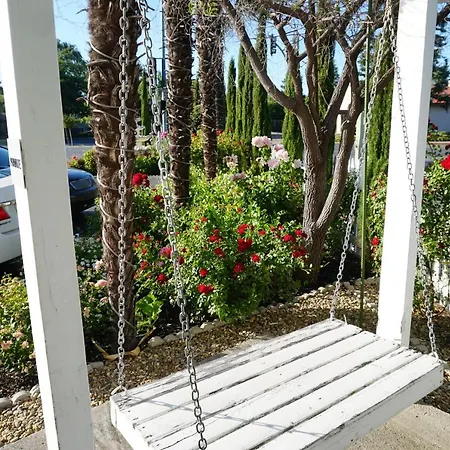 Valley Motel-2