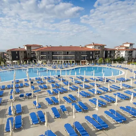 Nevis Resort & Aqua Park-2