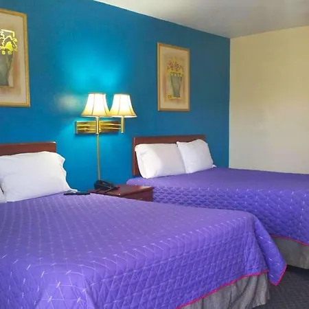 Budget Inn Corning-3