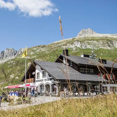Berggasthaus Piz Calmot-2