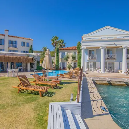 Port Alacati Hotel-3