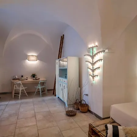 B&B Corte Dei Romiti - Lecce Selection-2