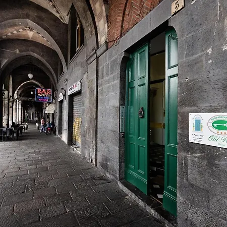 OLD PORT ROOMS di Fronte all'Acquario - GENOVABB IT-3