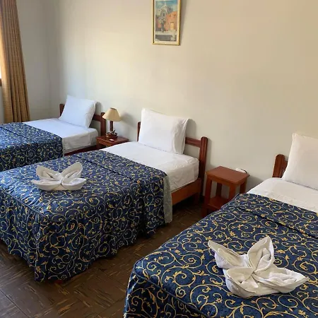 Hostal El Amigo-3
