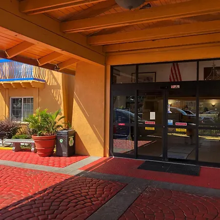 Americas Best Value Inn Denver-2