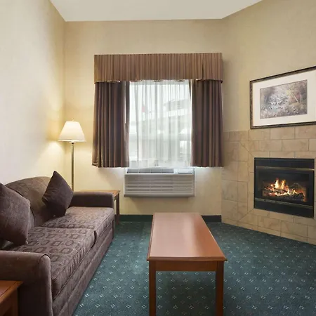 Travelodge By Wyndham Strathmore-3